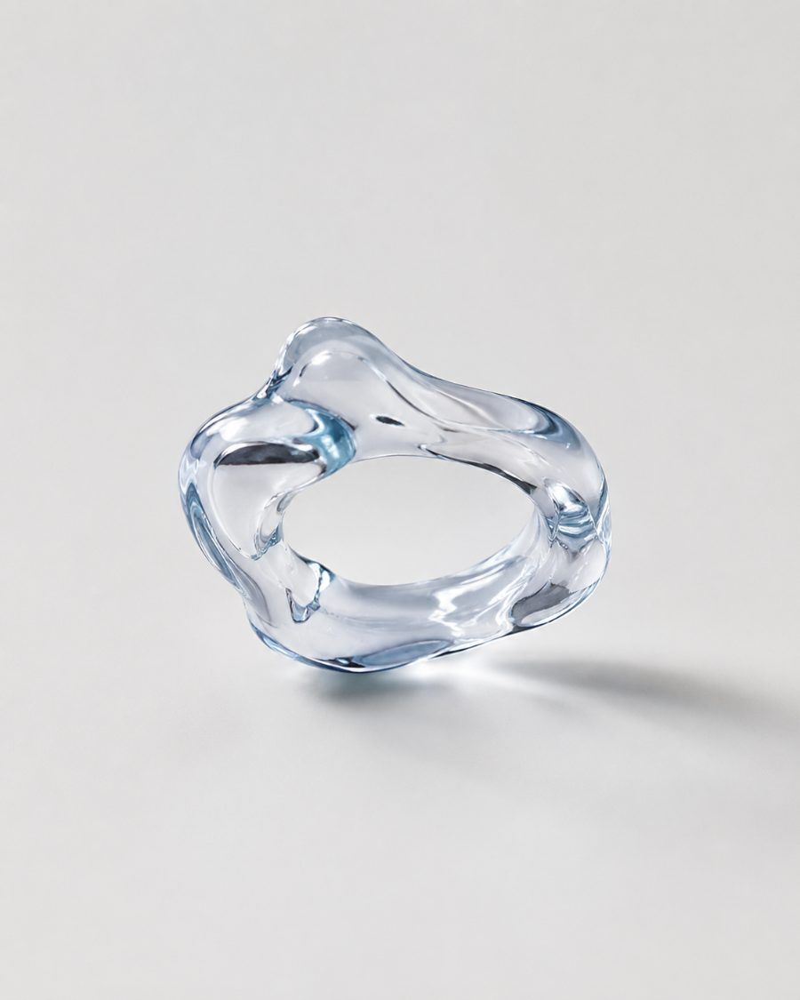 Statement Piece aus Glas und Silber